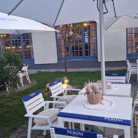 Villa Westfalia Guest House Тиргу-Секуєск Екстер'єр фото